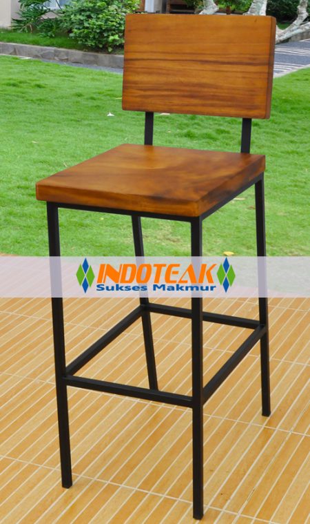 Iron Suar Bar Chair